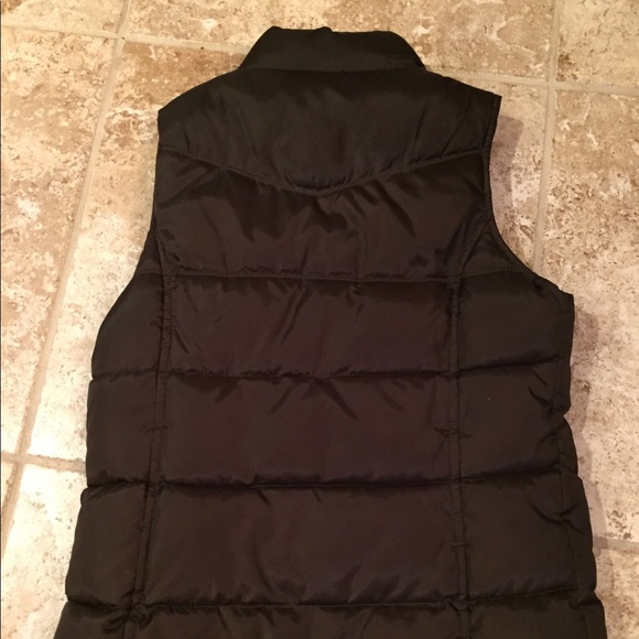 Vest - Picture 2 of 3